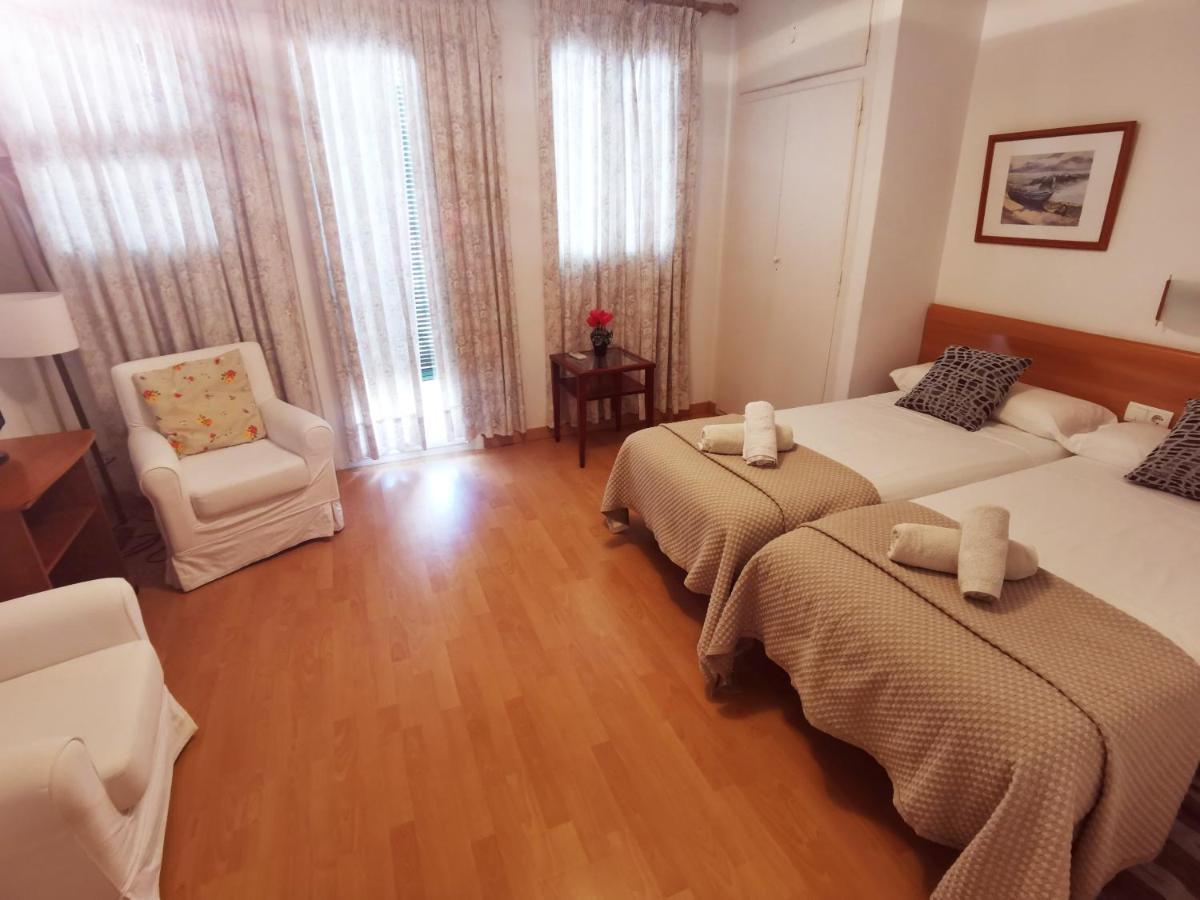 Apartaments Mare Nostrum 锡切斯 外观 照片